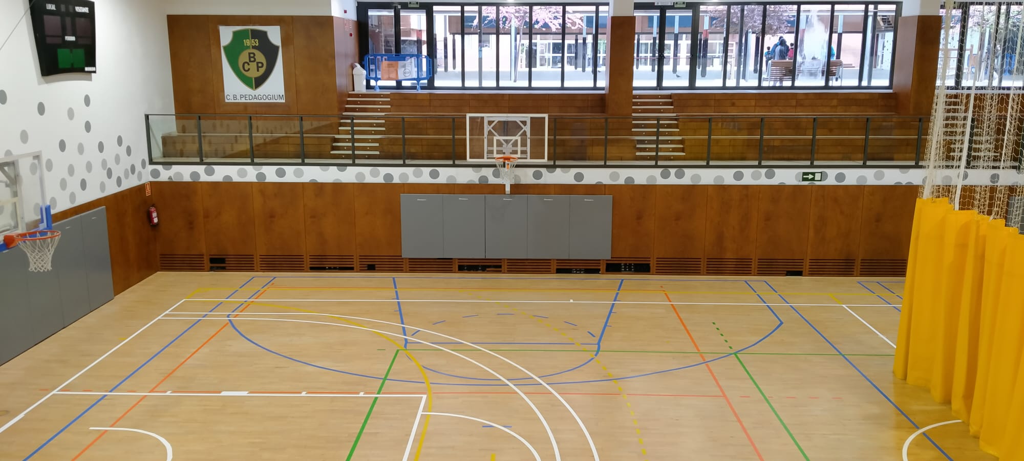 Noves proteccions al Josep Comellas per millorar la seguretat en la pràctica esportiva